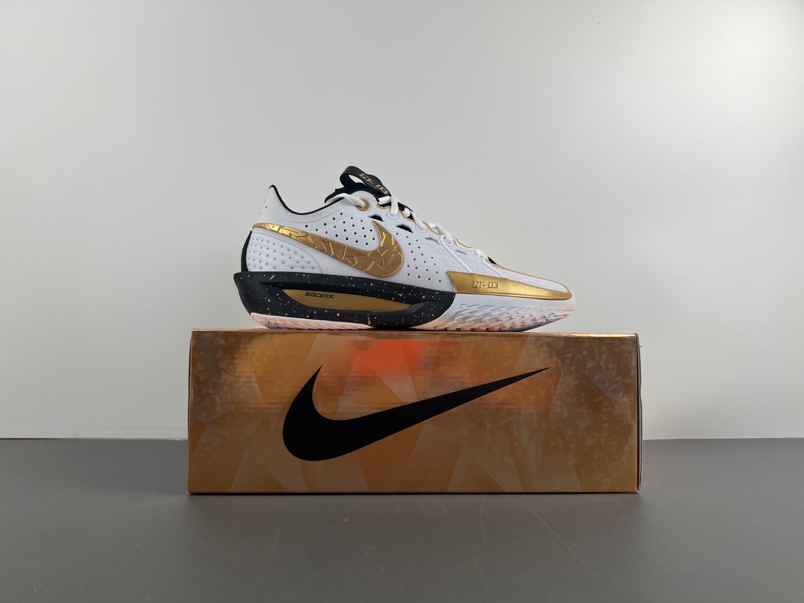 Nike Air ZoomX G.T. Cut 3 DV2918-101