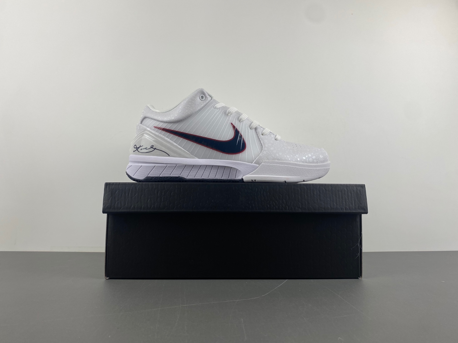 Nike Zoom Kobe 4 Inline AV6339-108