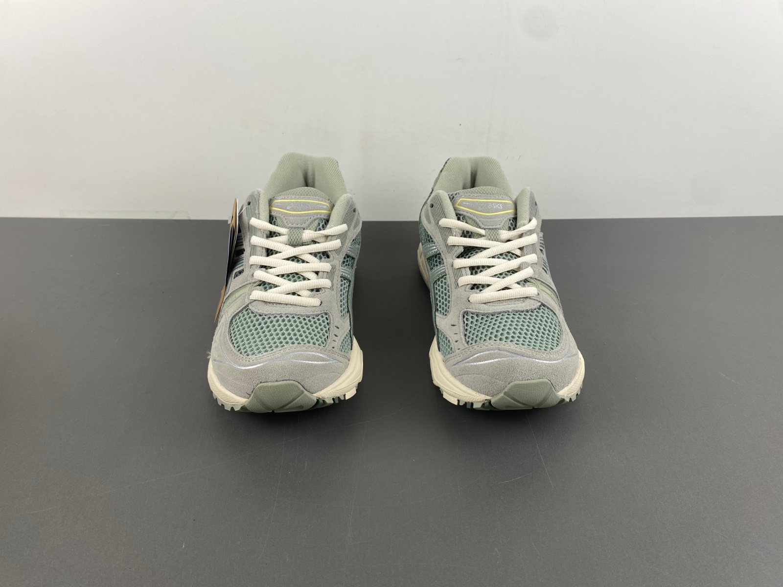 As*ic*s gel-kayano 14   1201a161-301