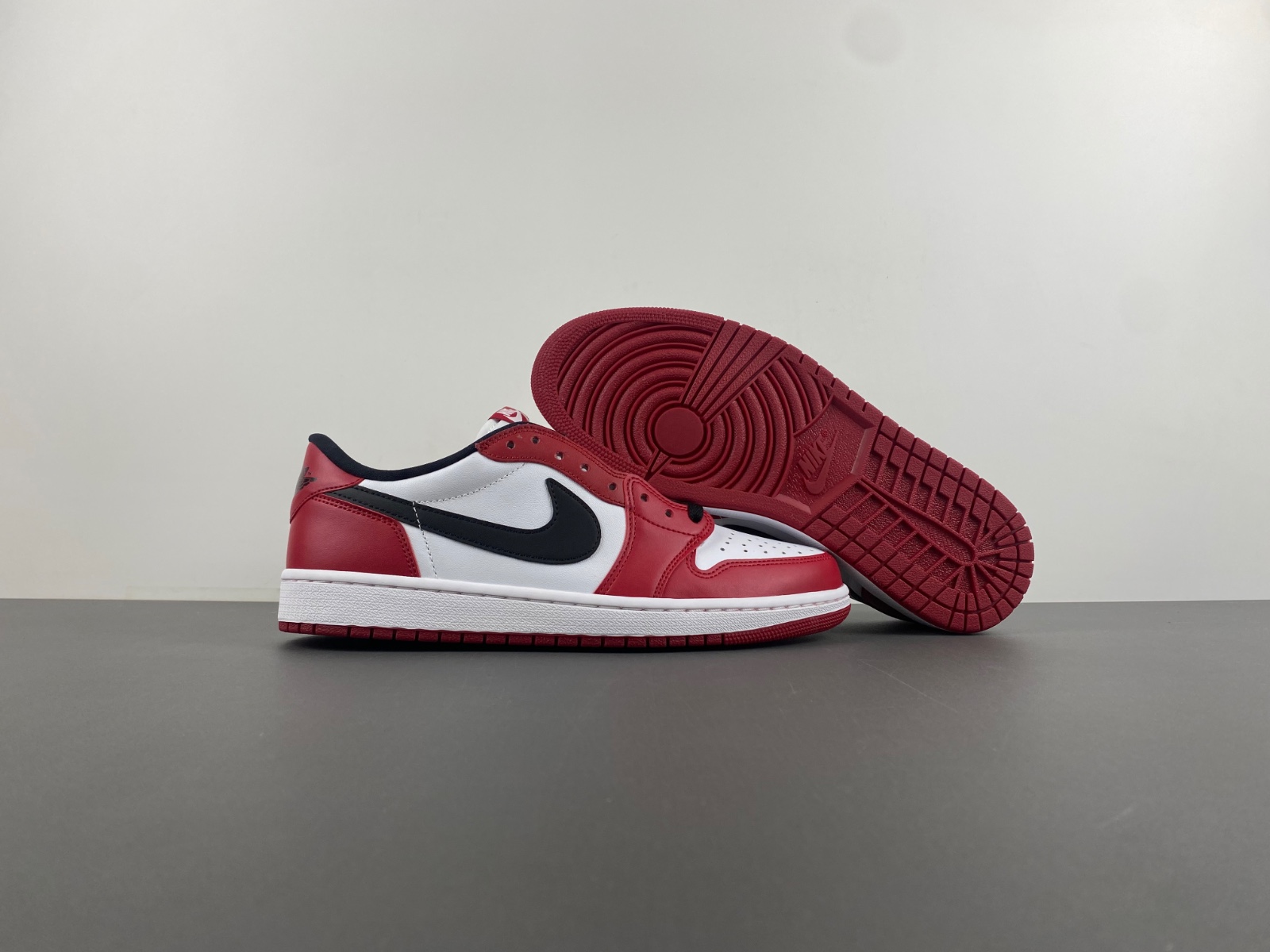 Air Jordan 1 Low Chicago OG AJ1 705329-600