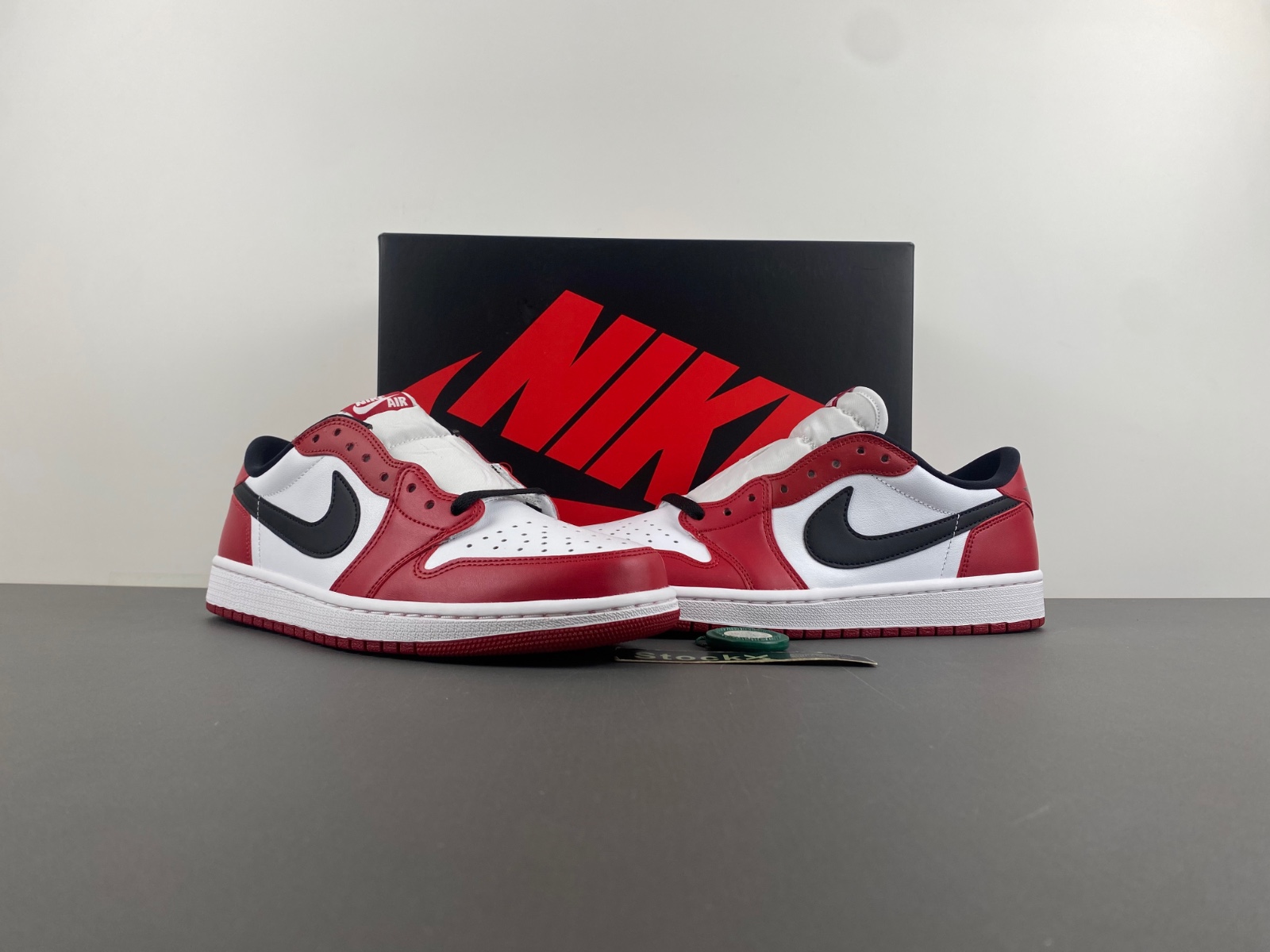 Air Jordan 1 Low Chicago OG AJ1 705329-600