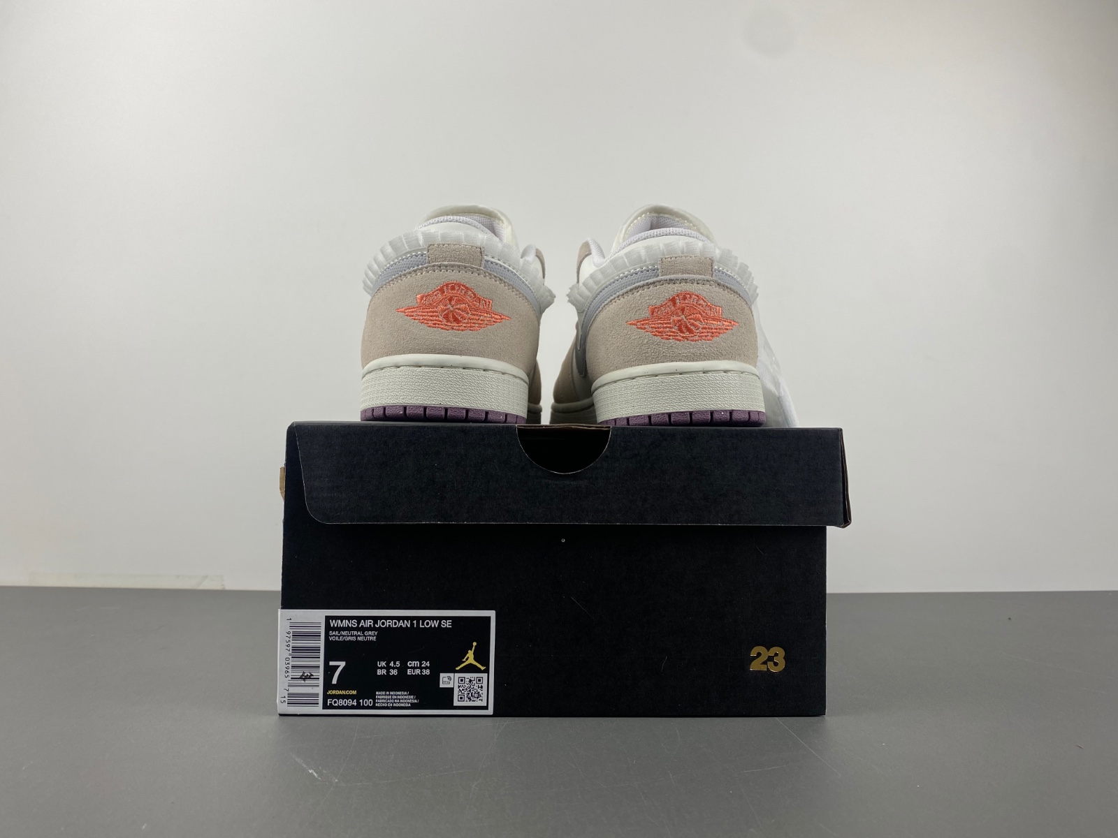 Air Jordan 1 Low  FQ8094-100