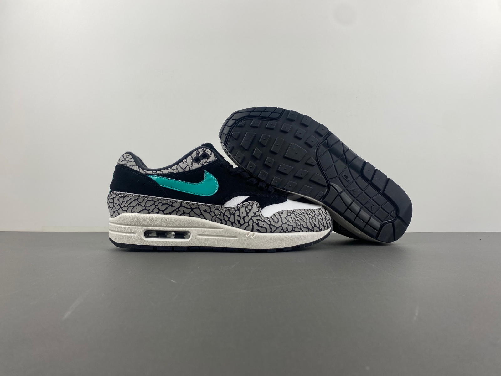 Air Max 1 Premium  908366-001