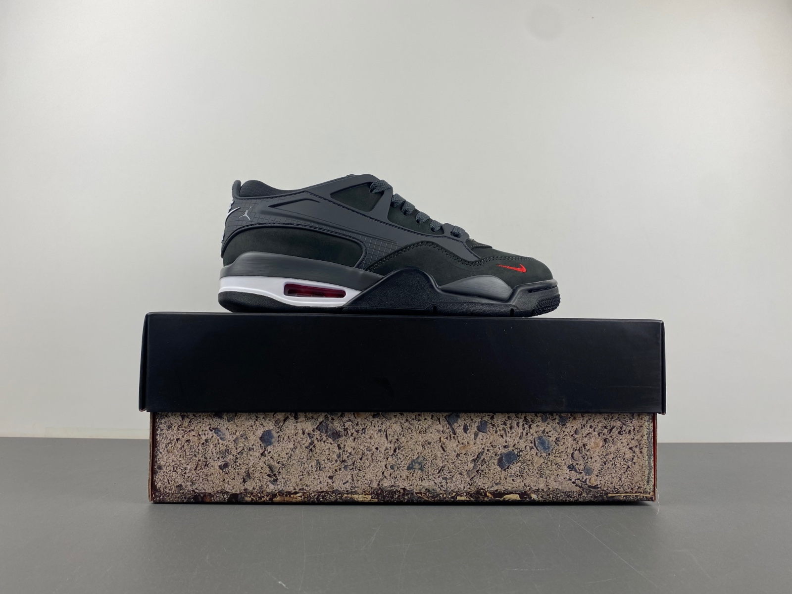 Air Jordan 4 RM SP Nigel Sylvester Driveway Grey HF4334-004