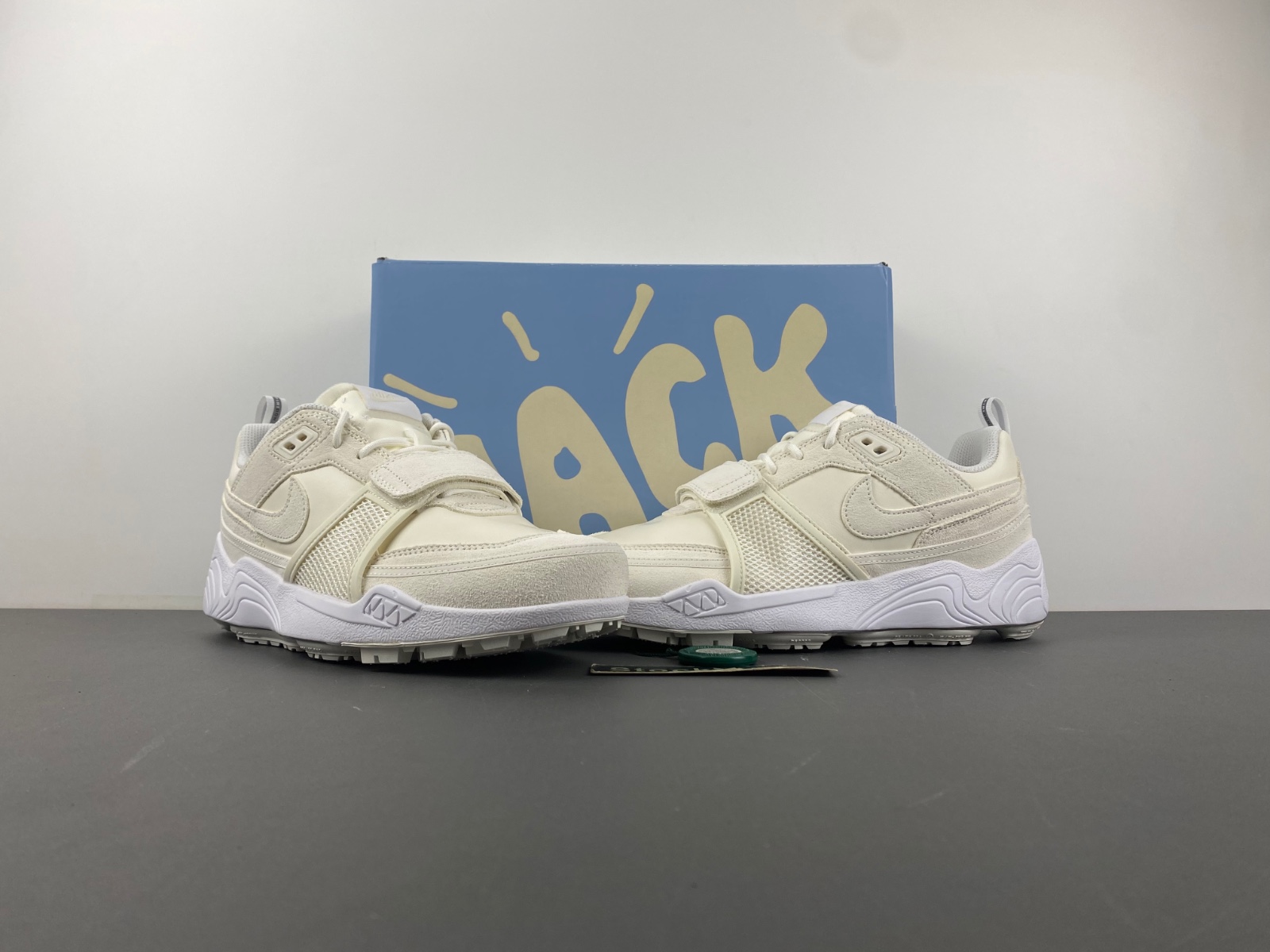 Travis Scott x Nike Zoom Field Jaxx “Sail” HQ3061-100