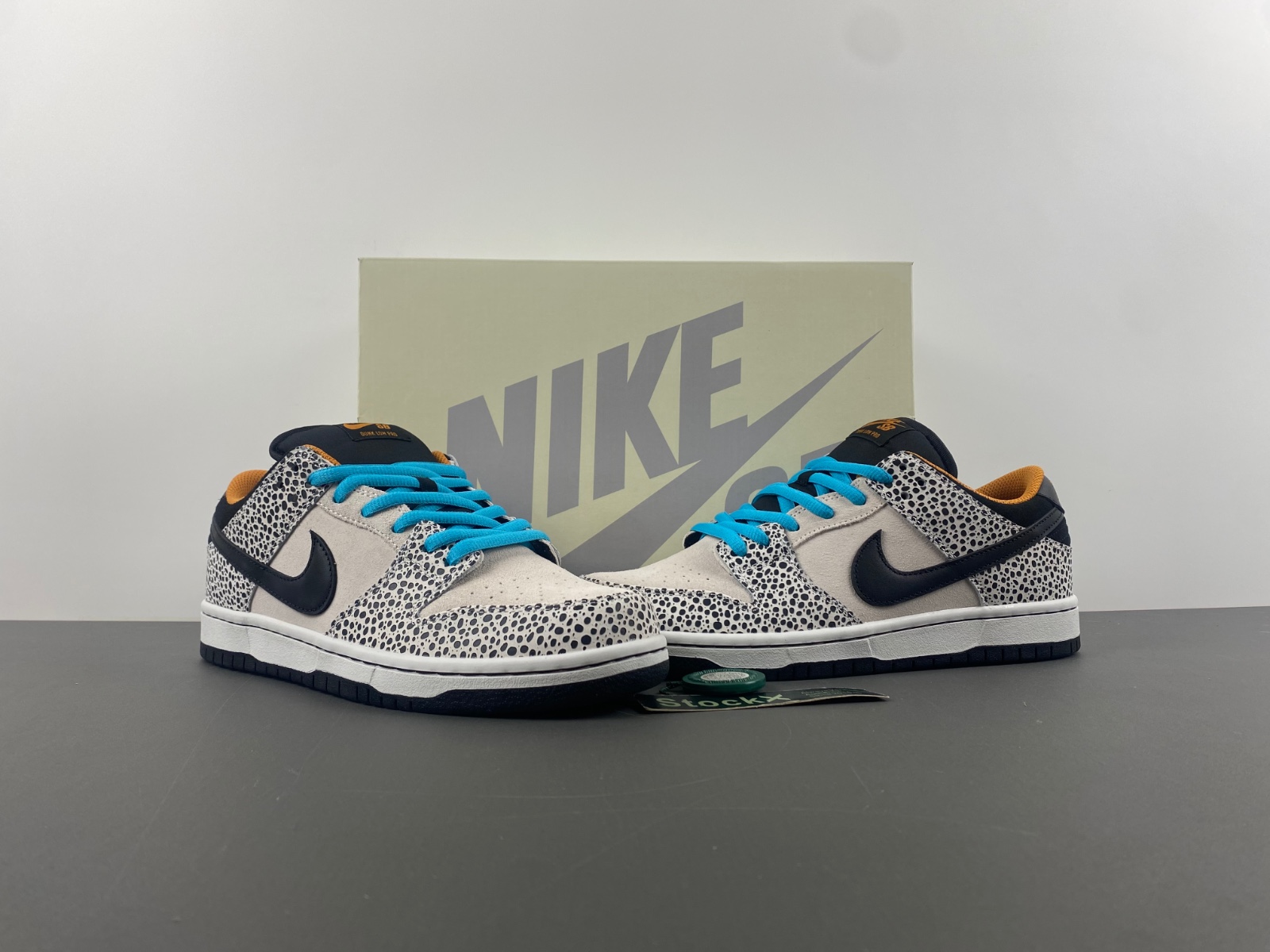 Nike SB Dunk Low Safari “Olympics 2024 FZ1233-002