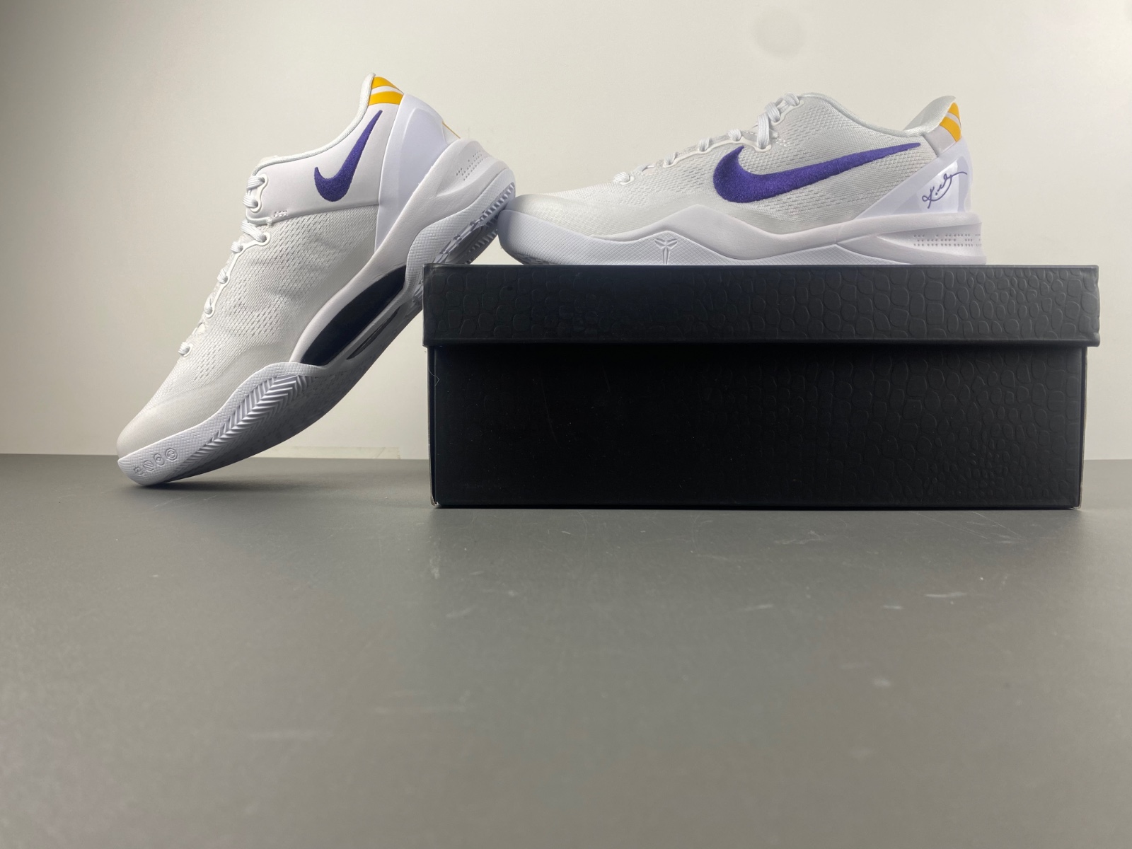 Nike Kobe 8 Protro “Lakers Home” HF9550-100