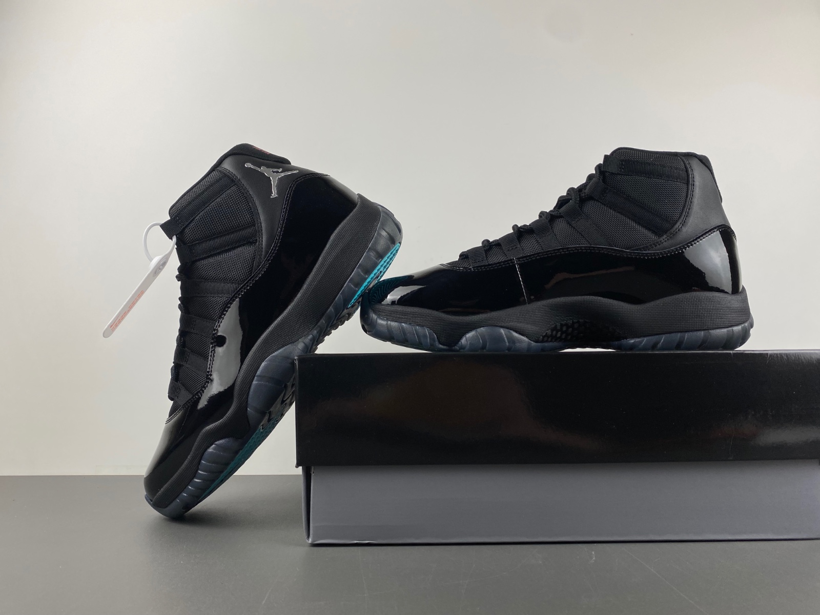 Air Jordan 11 Black, blue, white and red 378037-006.