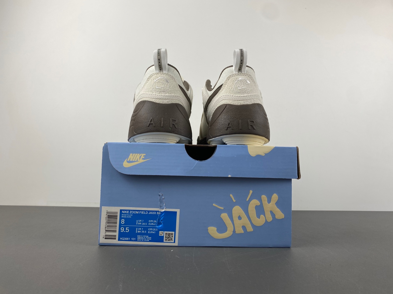 Nike Travis Scott x Nike Zoom Field Jaxx HQ3061-101