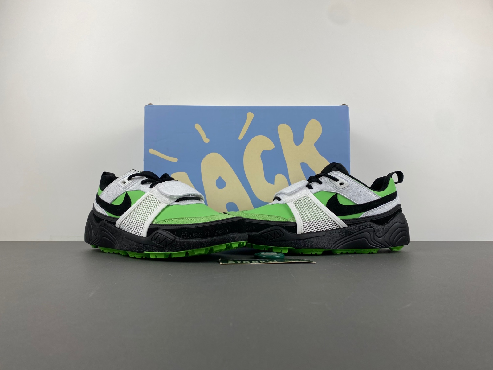 Nike Travis Scott x Nike Zoom Field Jaxx HQ3061-104