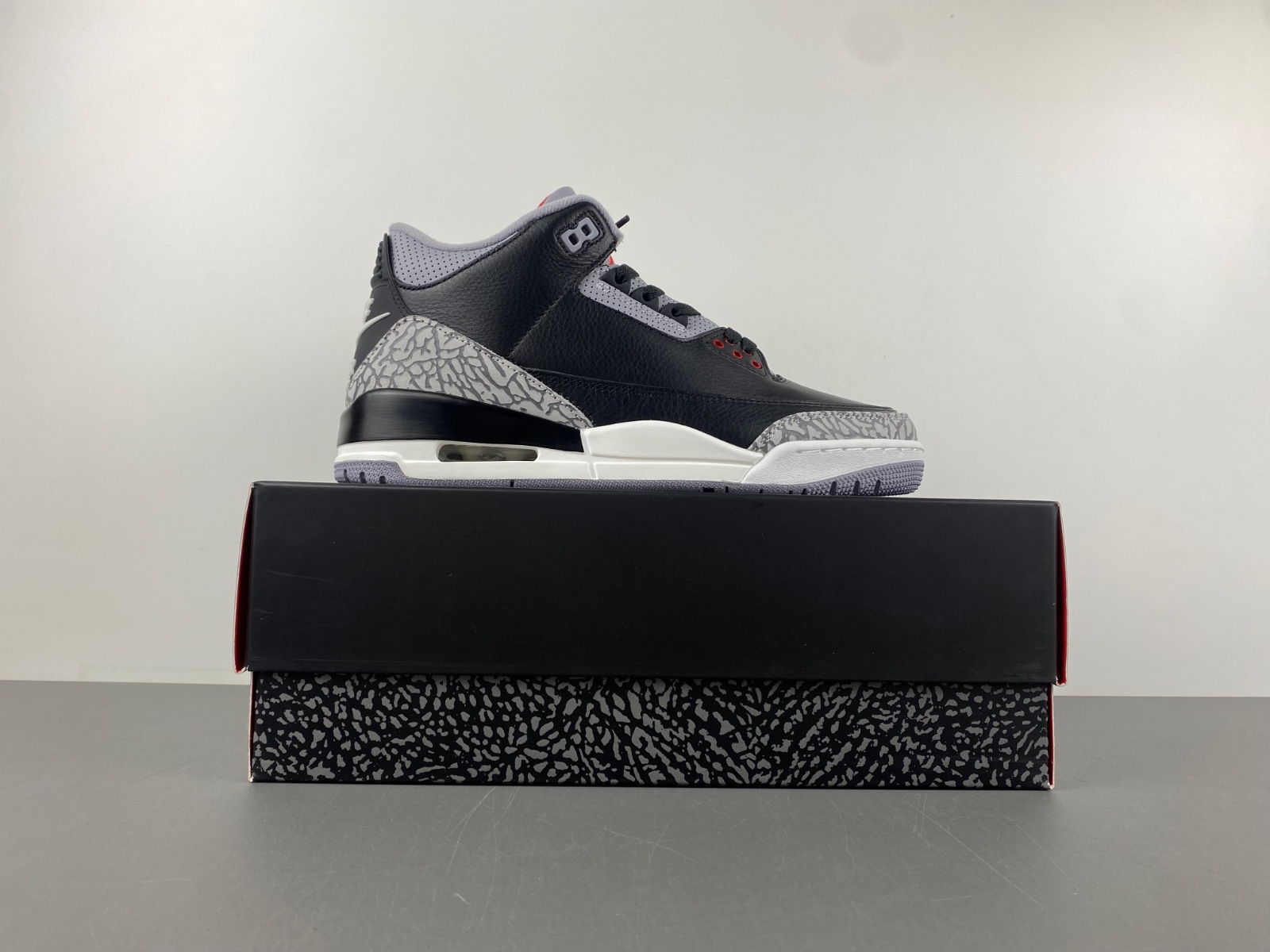 Air Jordan 3 OG “Black Cement” DN3707-010