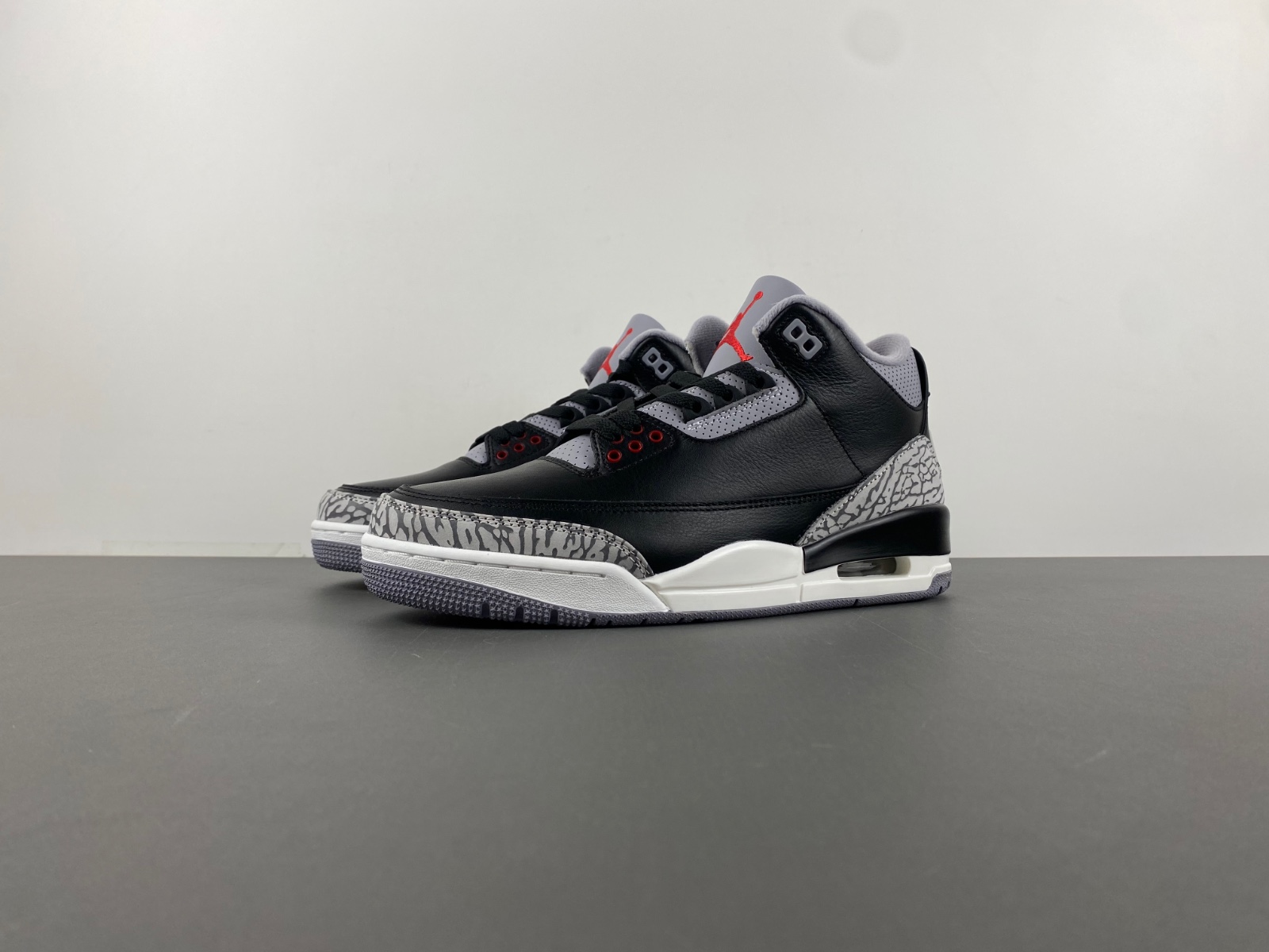 Air Jordan 3 OG “Black Cement” DN3707-010