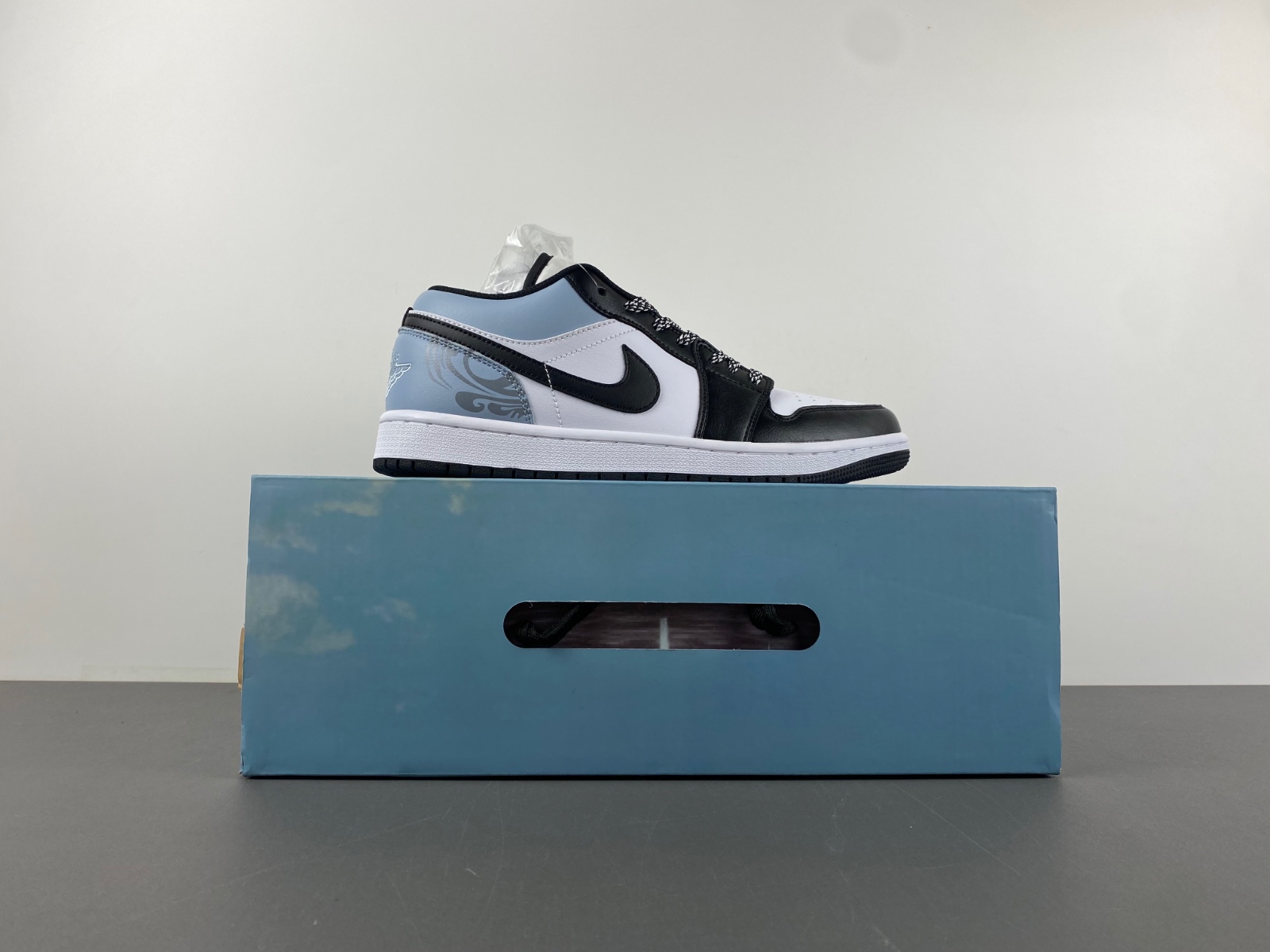 Air Jordan 1 Low  553558-132T