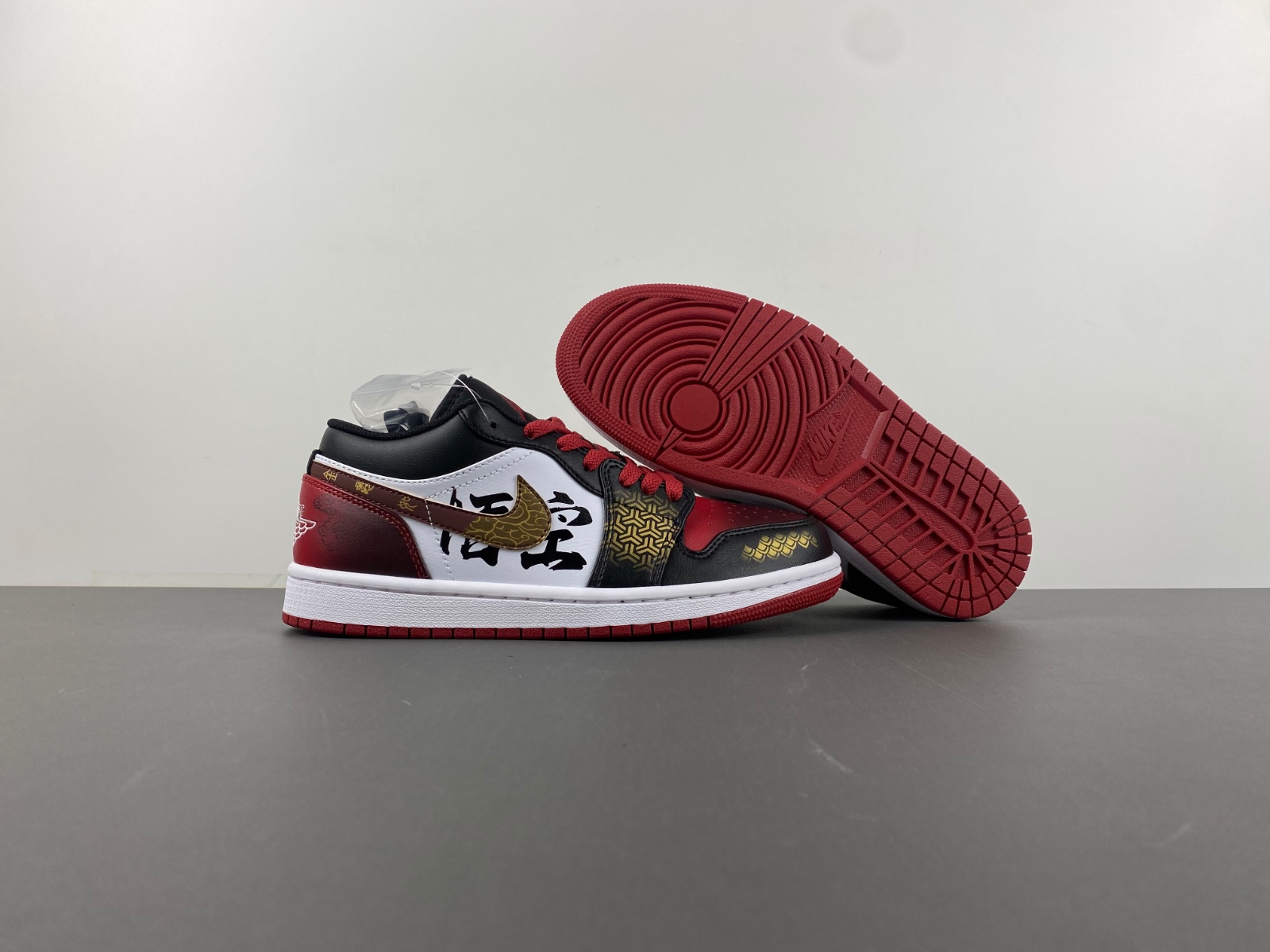 Air Jordan 1 Low  553558-161