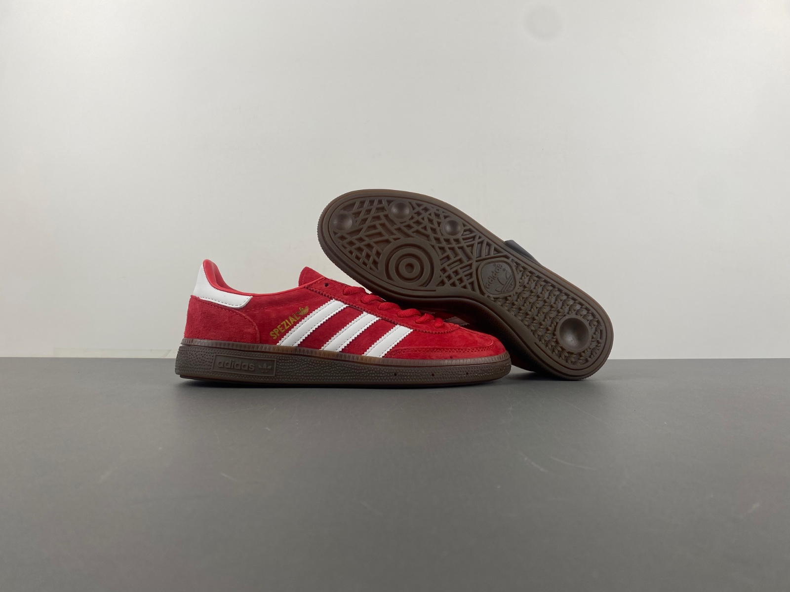 （Ad*s）gazelle indoor  fv1227