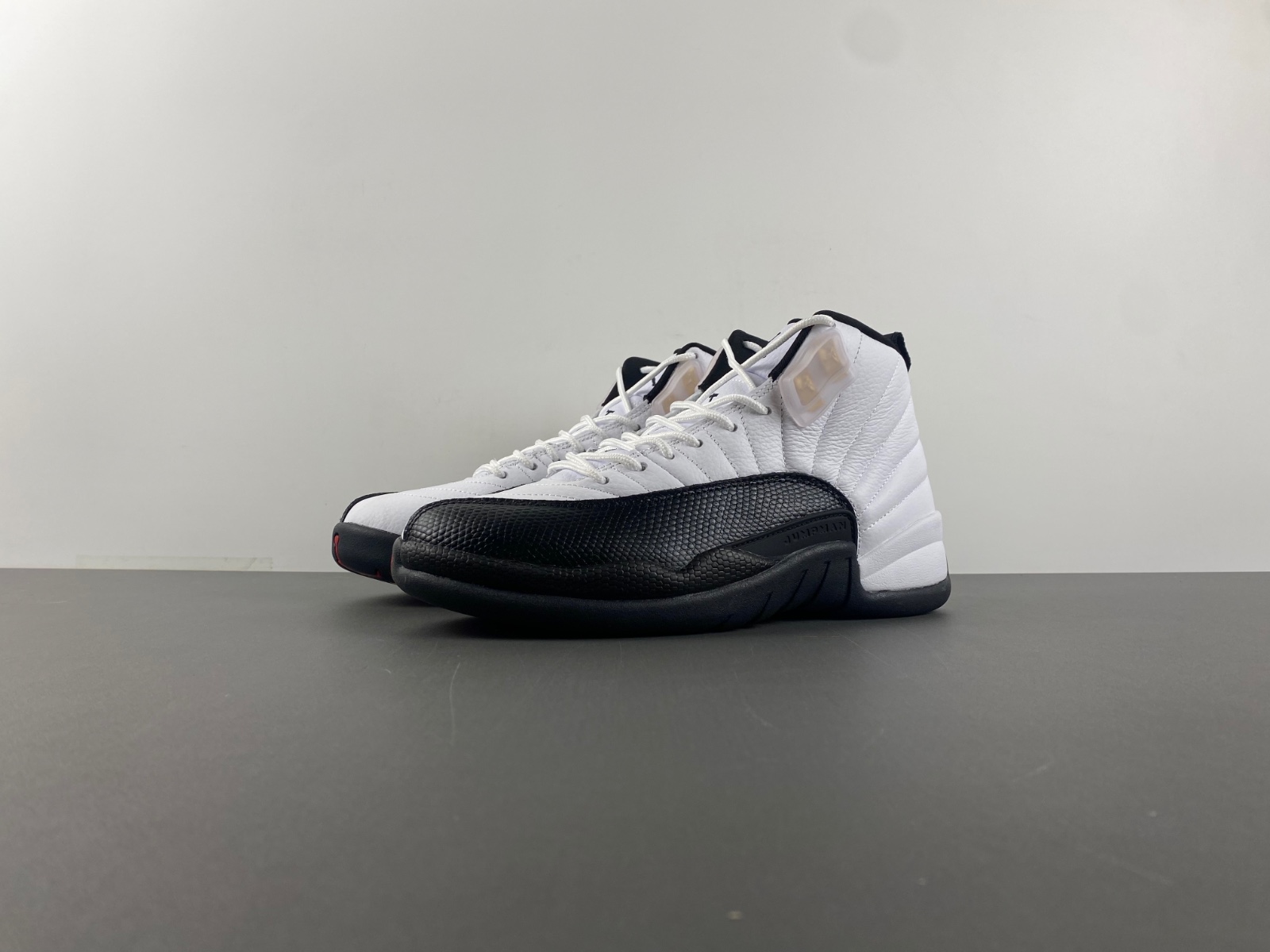 Air Jordan 12Taxi AJ12 130690-125