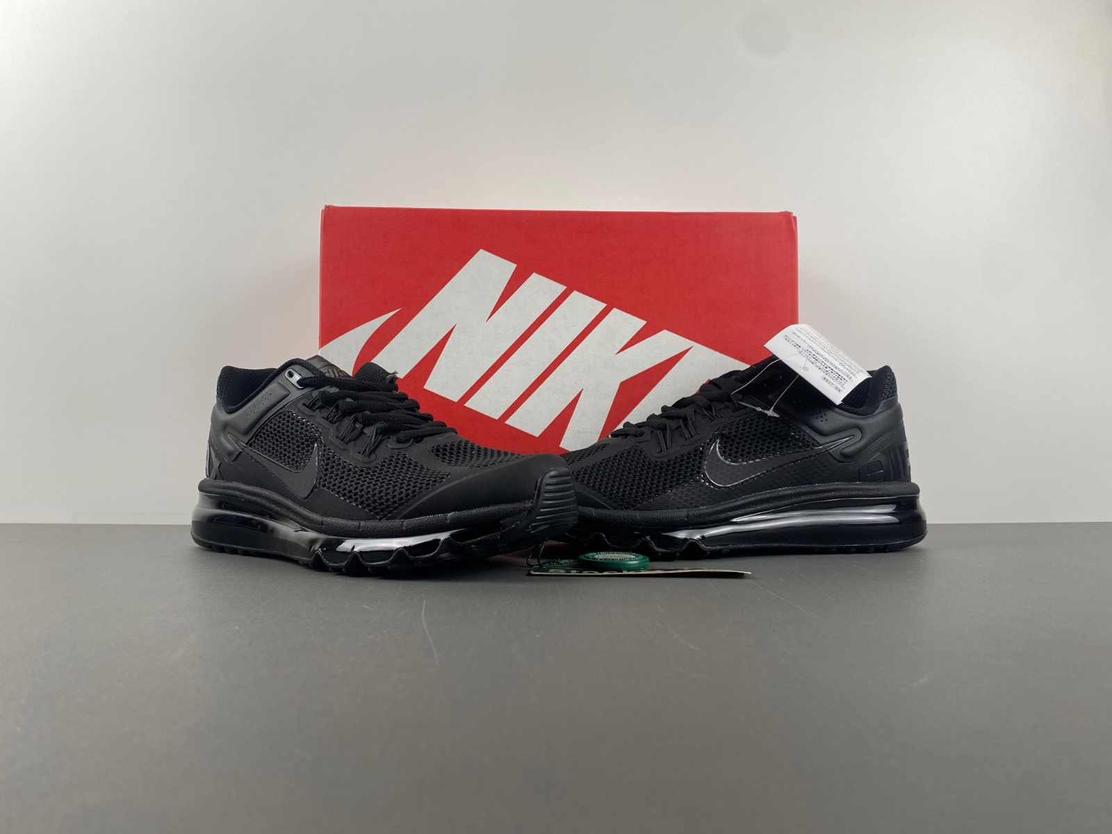 Nike Air Max 2013  FZ3156-010