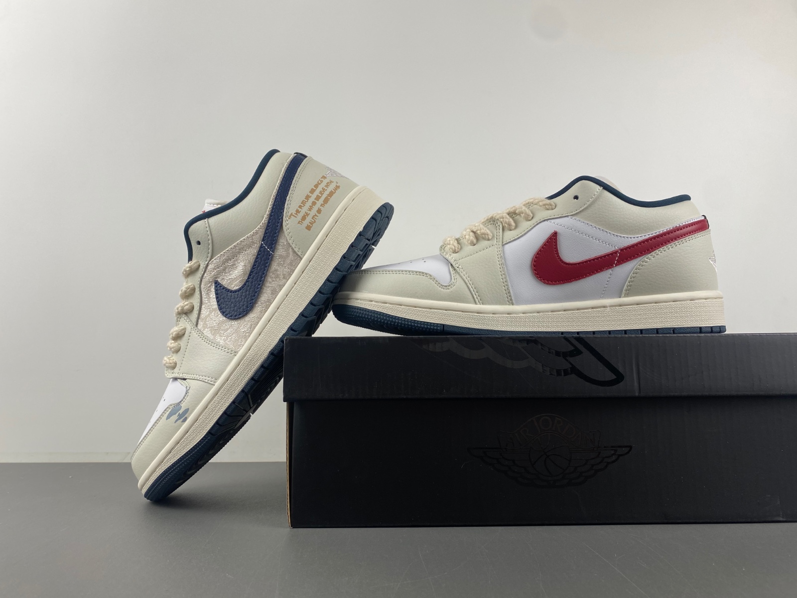 Air Jordan 1 Low HM3711-144