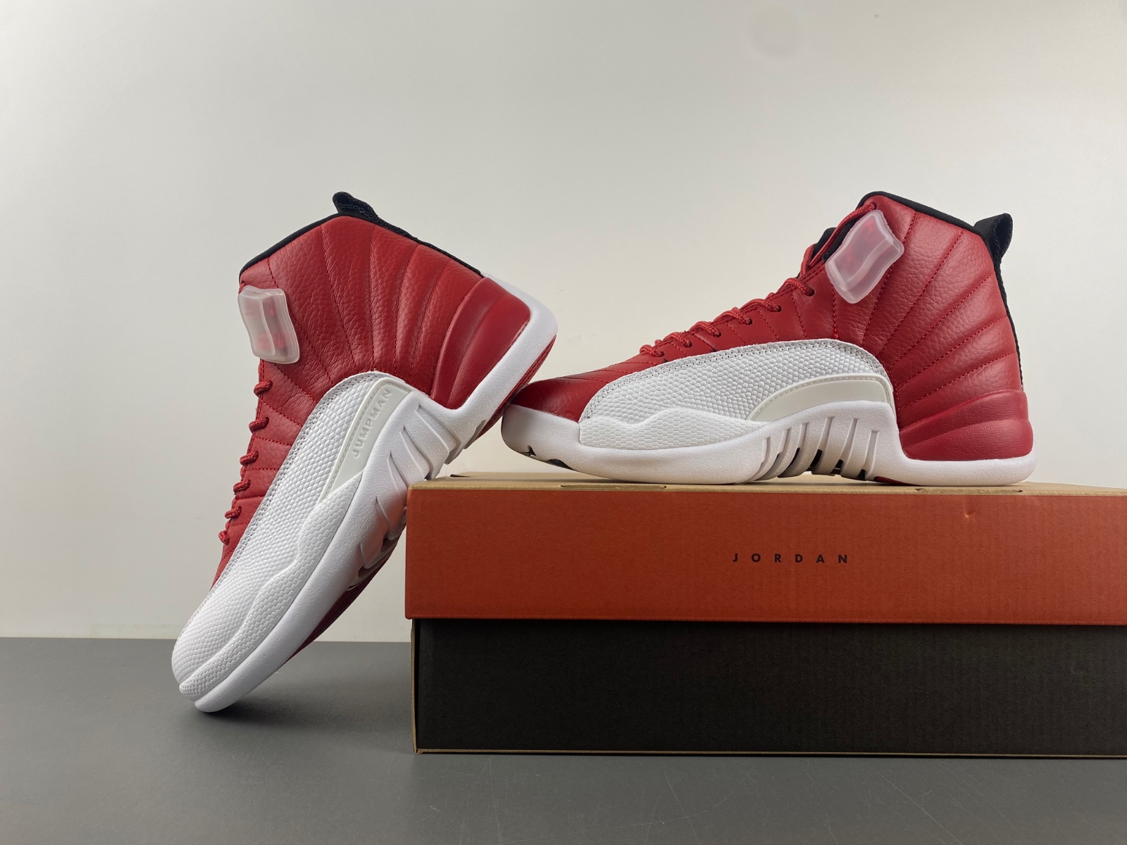 Air Jordan 12 “Gym Red 130690-600