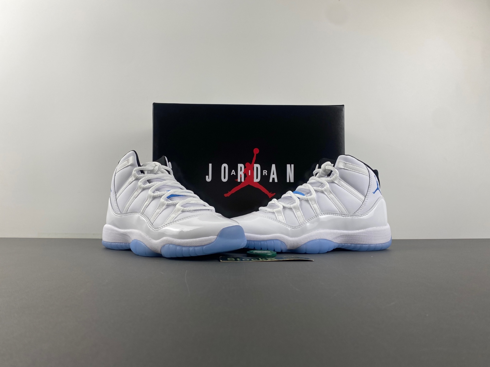 Air Jordan 11 Retro GS ''Columbia / Legend Blue 378038-104