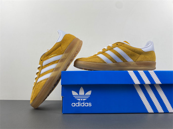adidas Gazelle Indoor Orange Peel White  HQ8716