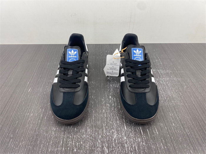 Adidas B75807