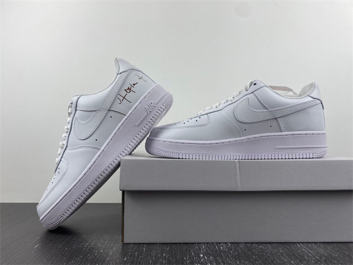 Travis Scott x Nike Air Force 1 '07 'Triple White'  CW2288-111.