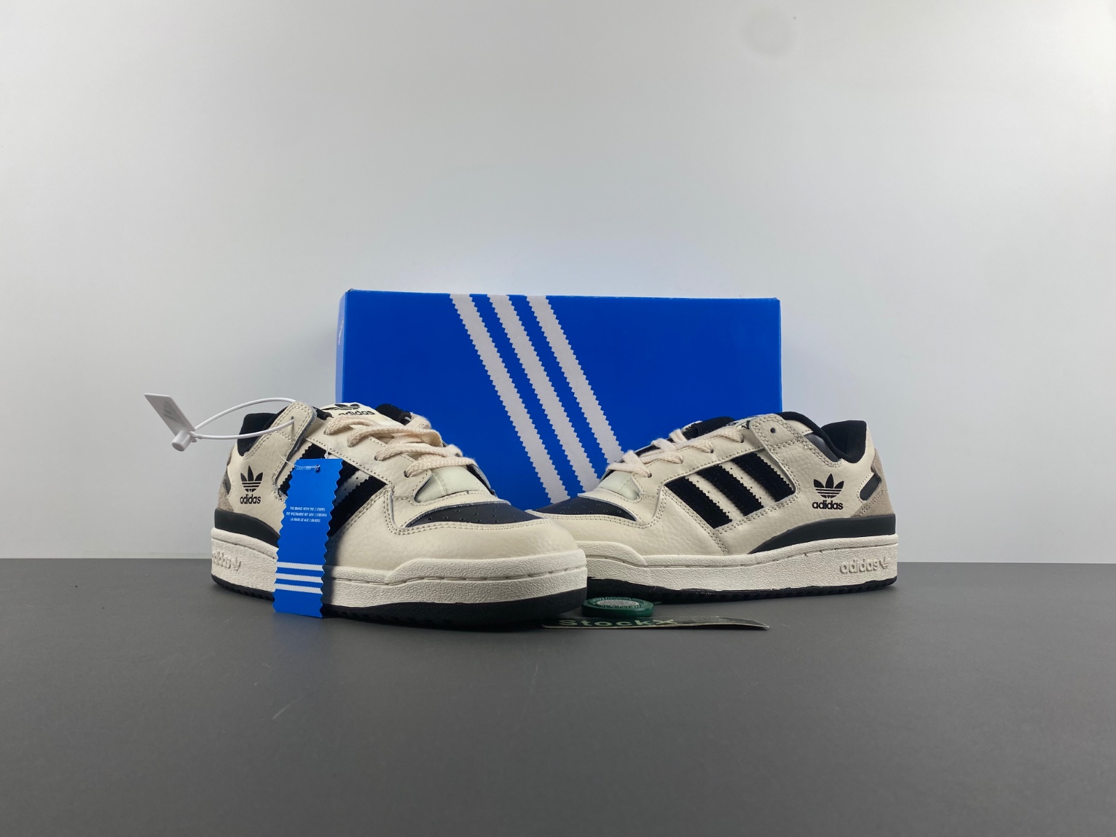 Adidas FORUM LOW CL SHOES  IG3901
