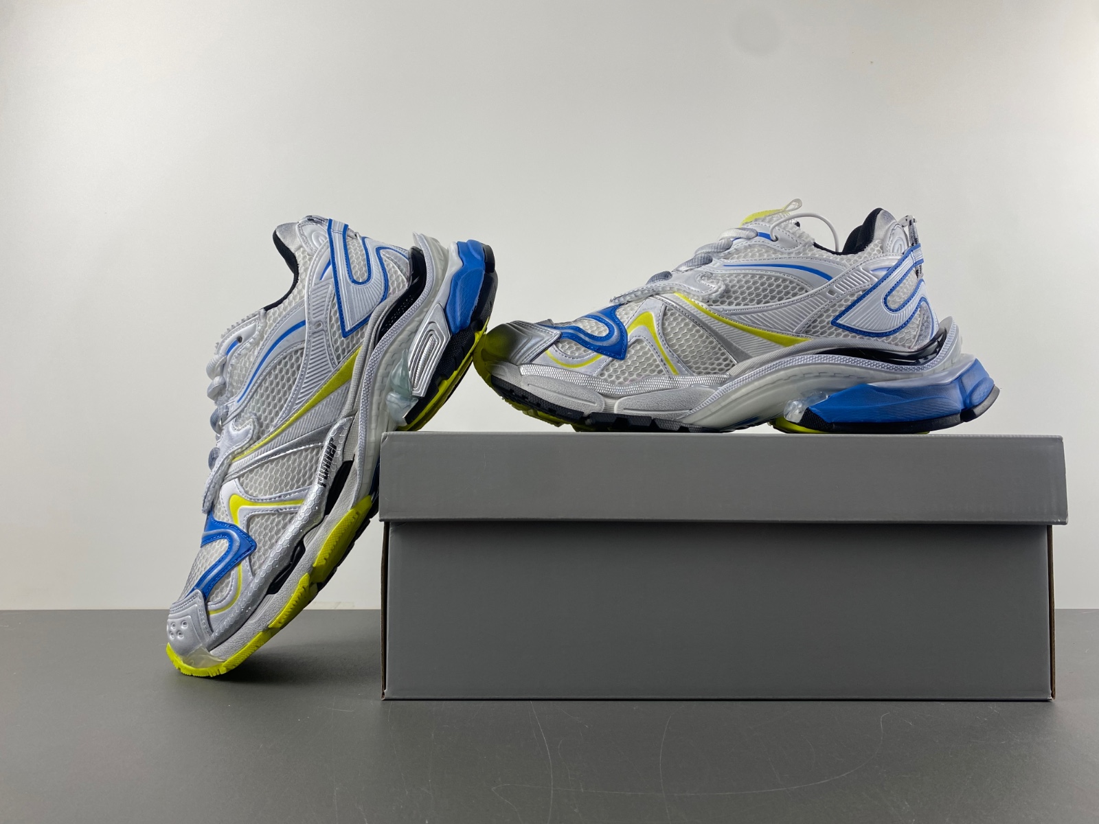Balenciaga 779066-W3RBXP-9074