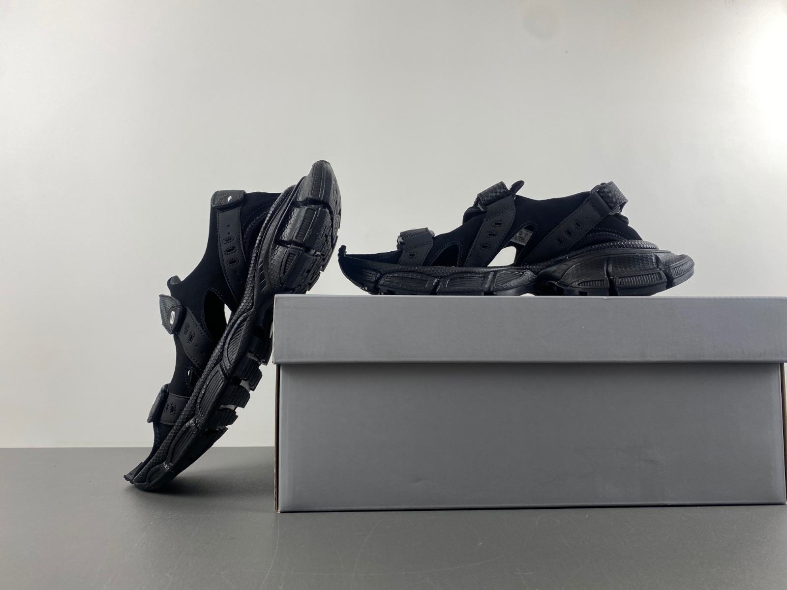 BALENCIAGA BLACK SANDALS  786956 W3XLT 1000