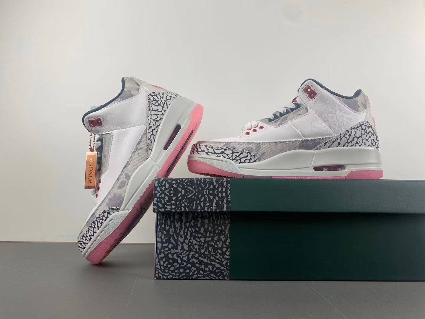 First Look At The Air Jordan 3 “Wings”HM6993-100