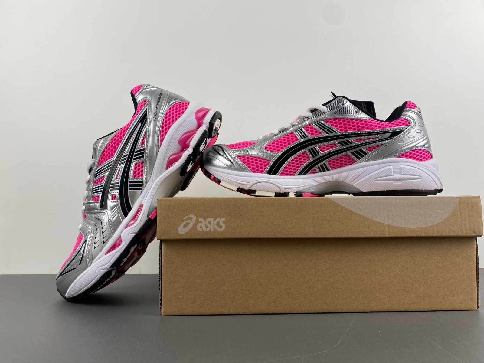 ASICS GEL-Kayano 14 1201A019-700