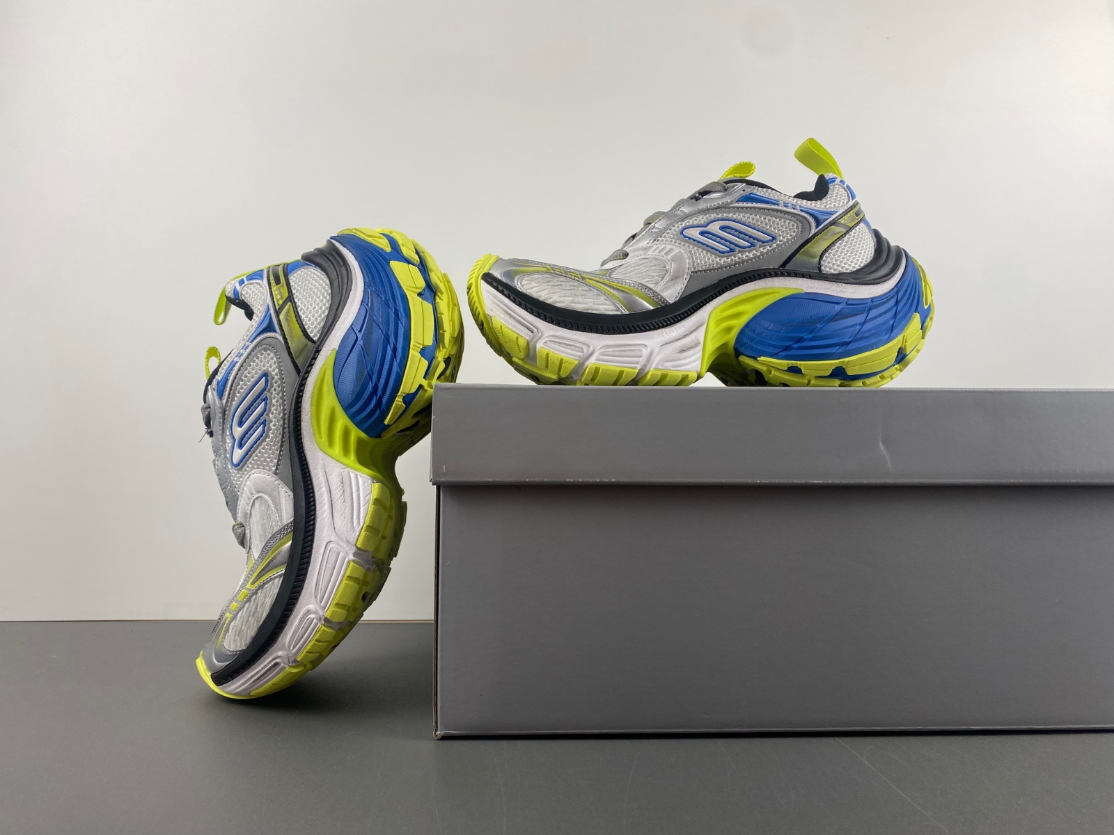 Balenciaga 911  792779 W2MV2 9741