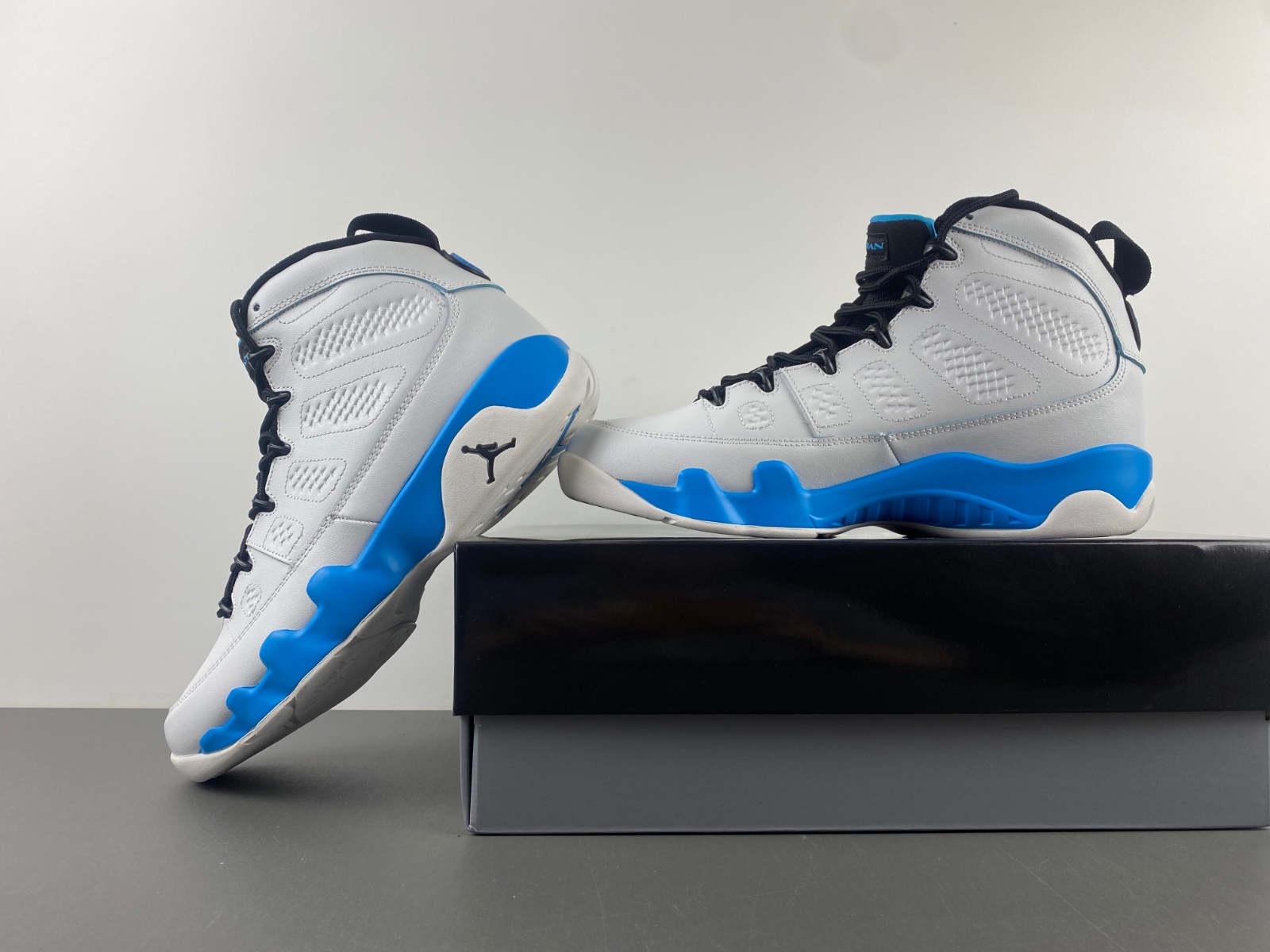 Air Jordan 9 “Powder Blue FQ8992-101