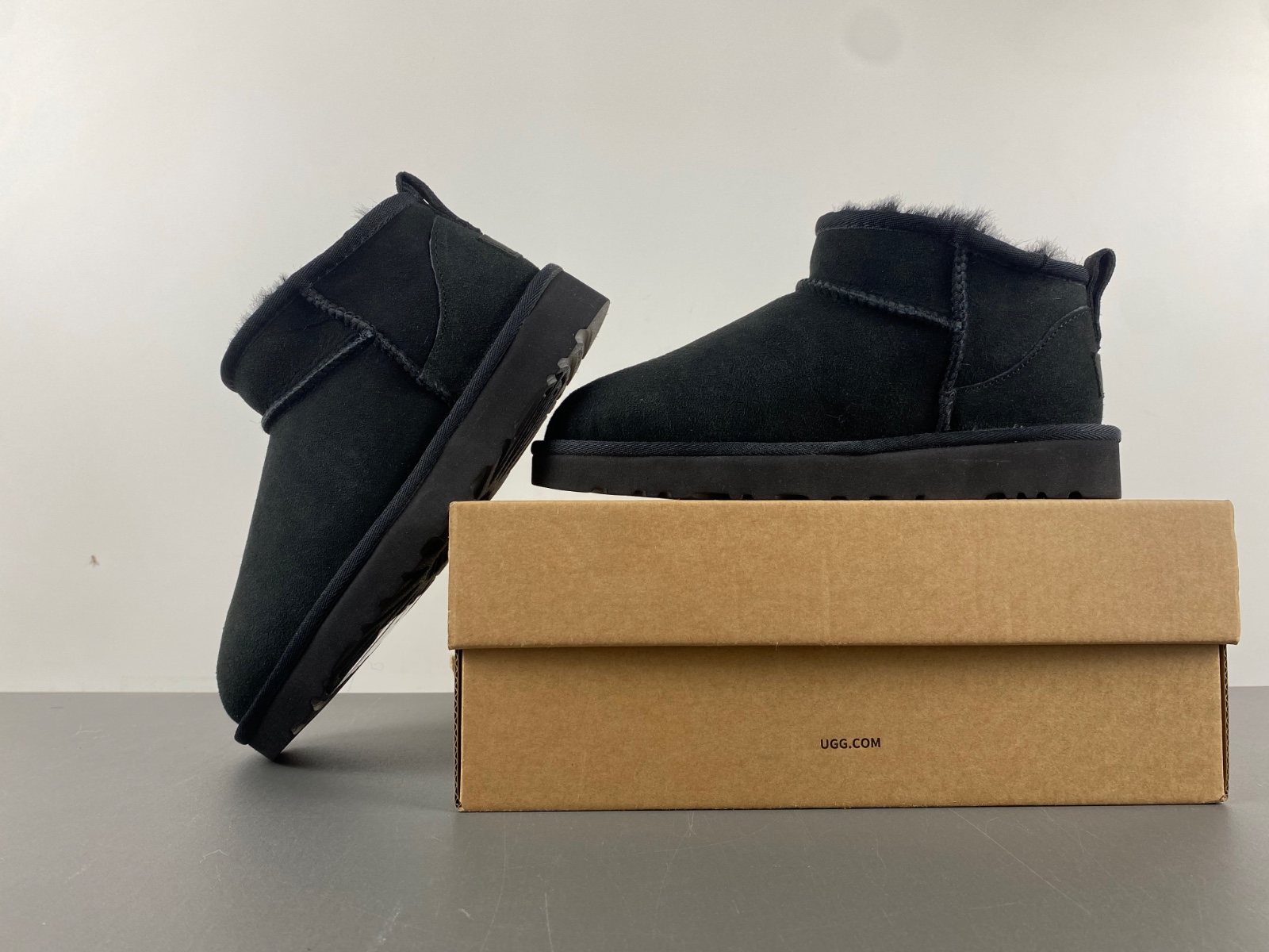 UGG black W/1116109