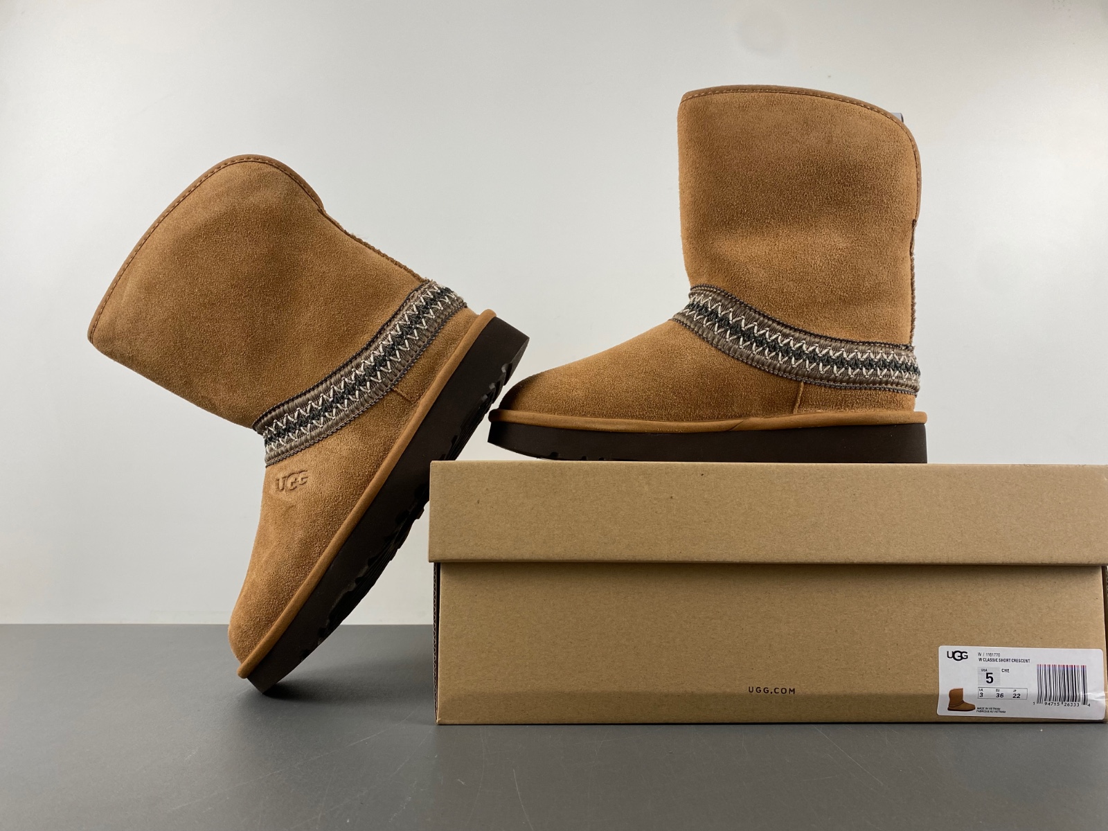 UGG  maroon  W/1161770