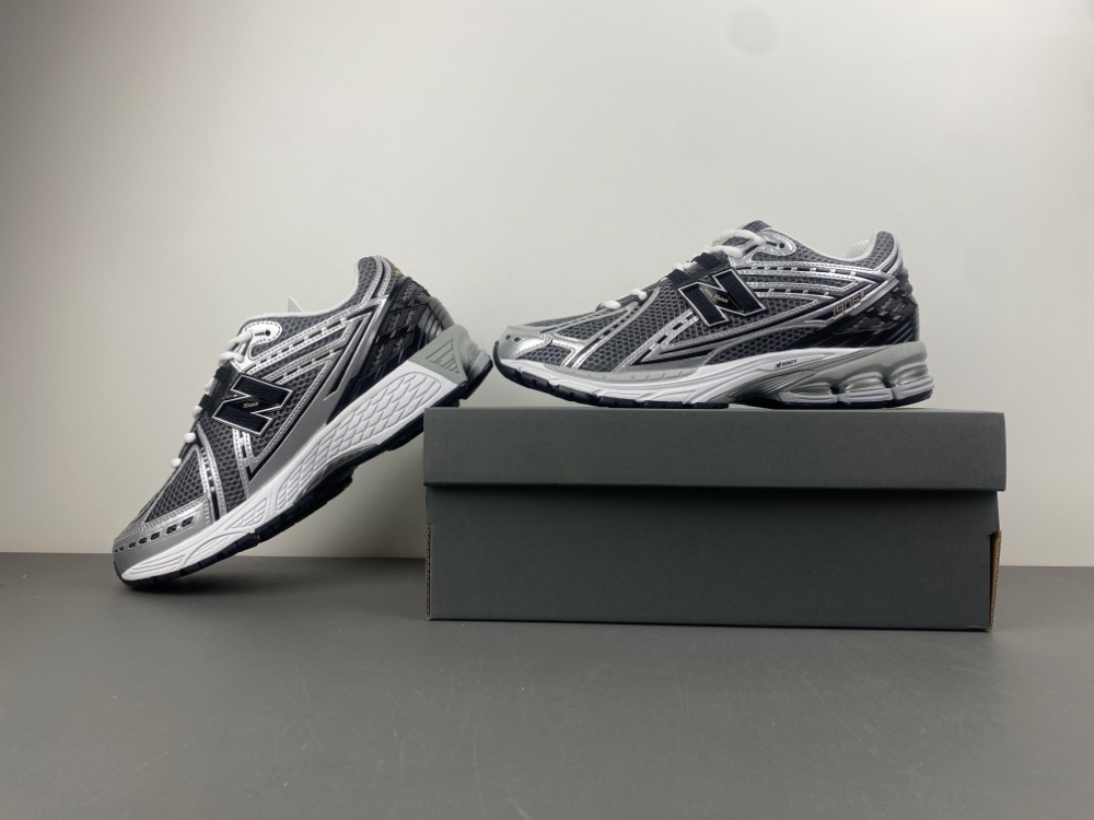 New Balance 1906  M1906RCG