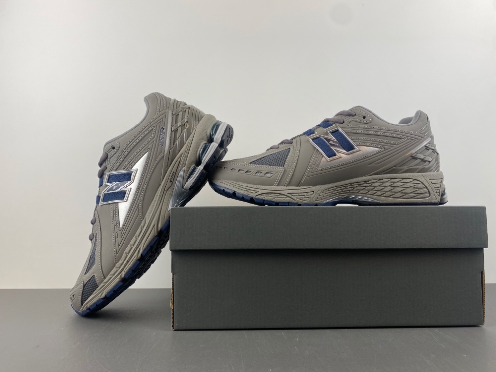 New Balance 1906  M1906RB