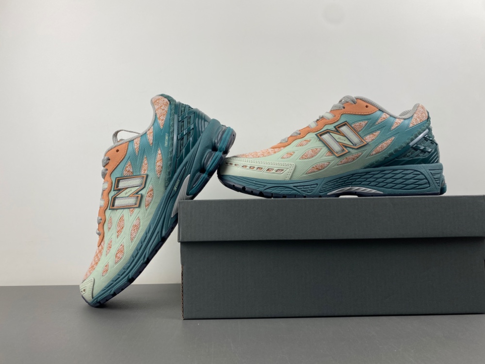 New Balance 1906  U1906WFB