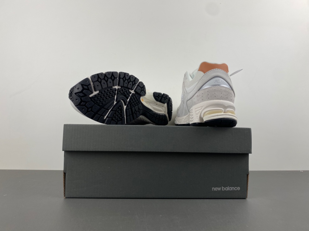 new balance NB 2002  M2002REC