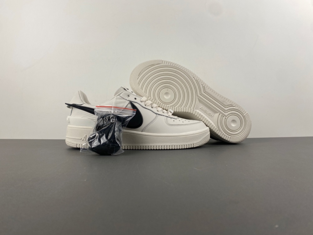 AMBUSH x Nike Air Force 1 Low  DV3464-002