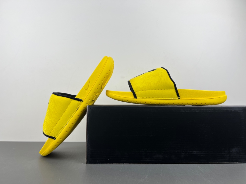 Nike Kobe Offcourt Slide  IF2870-700
