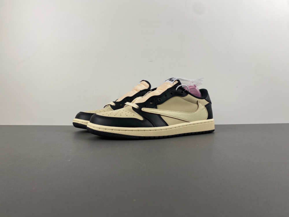 Travis Scott x Air Jordan 1 Retro Low OG SP 'Pale Vanilla DM7866-201