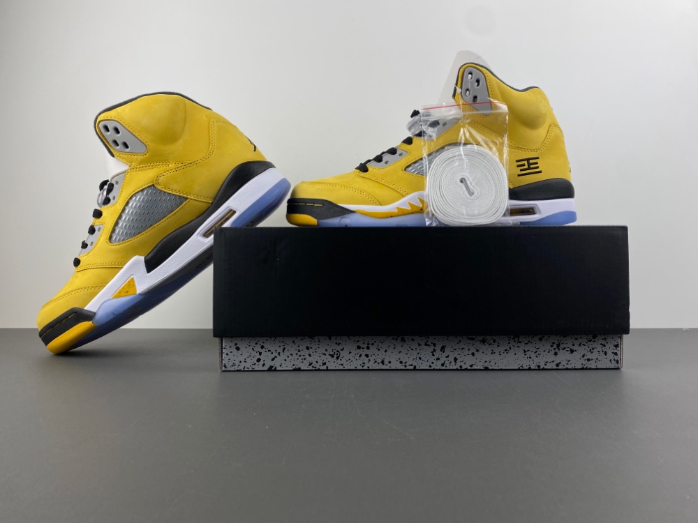 Air Jordan 5 “Tokyo”  IO3372-700