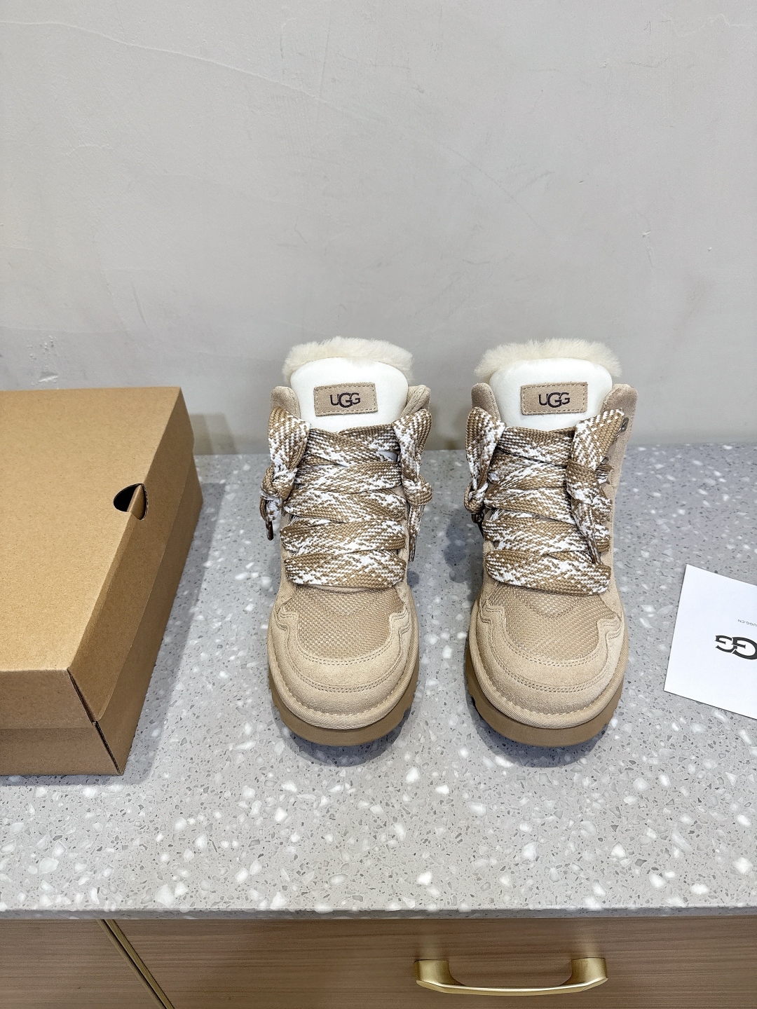 UGG Sneakers