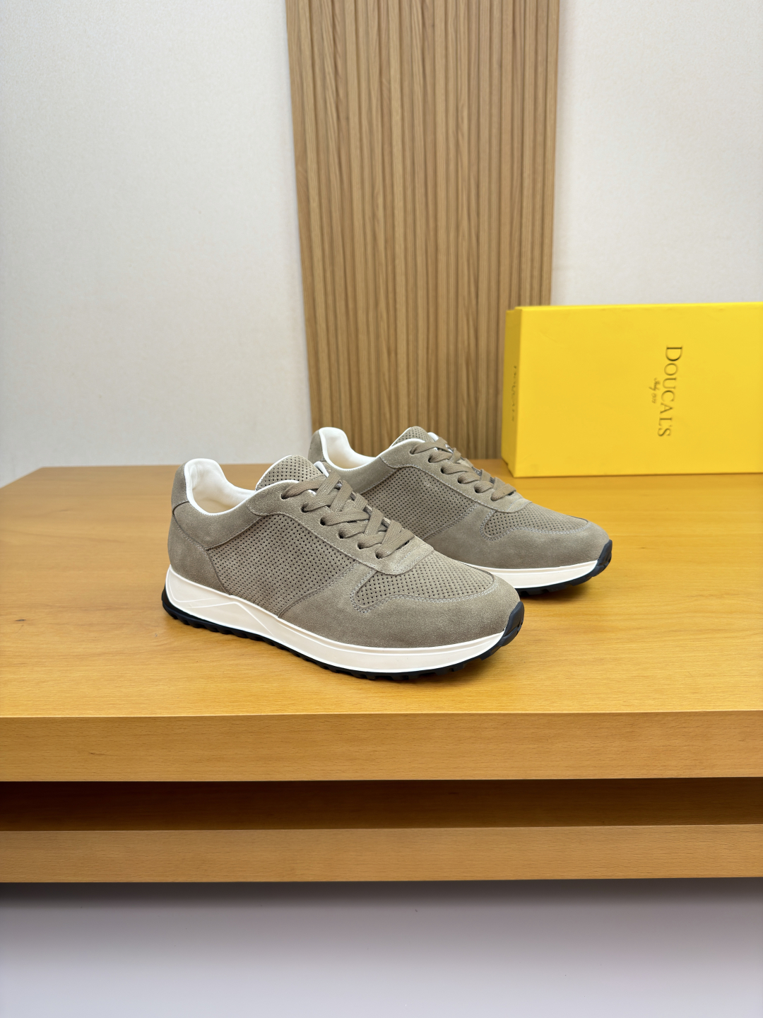 DOUCAL'S Sneakers