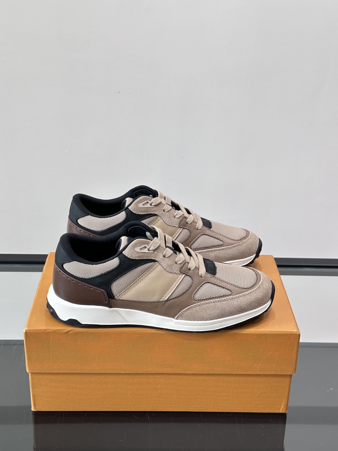 TOD'S Sneakers