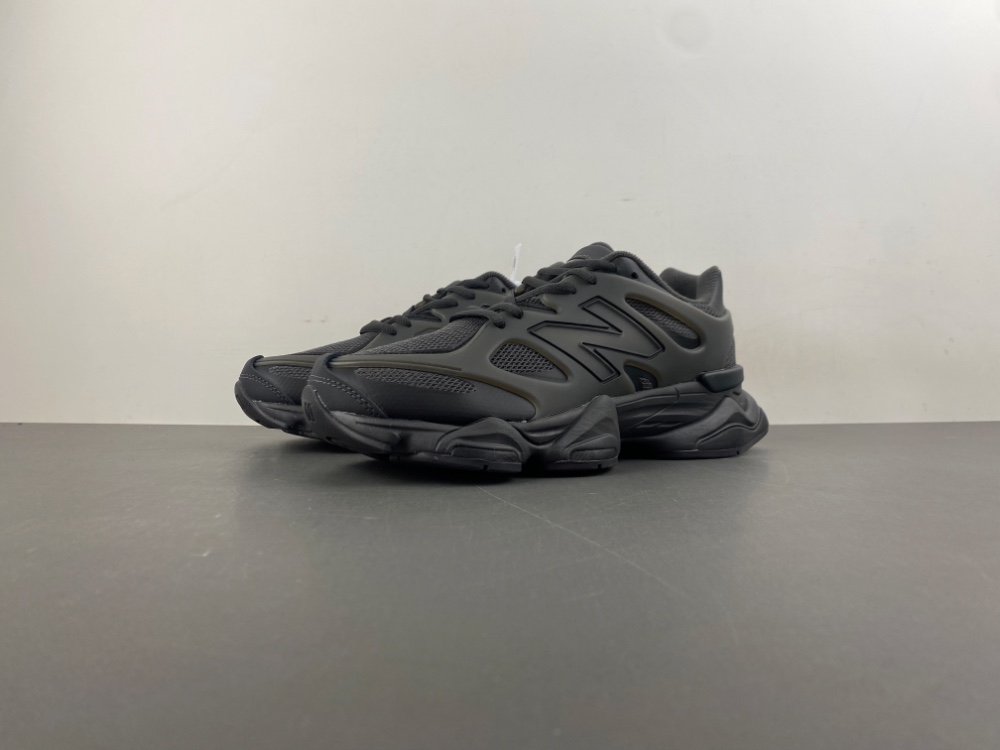 New Balance 9060  U9060IAA