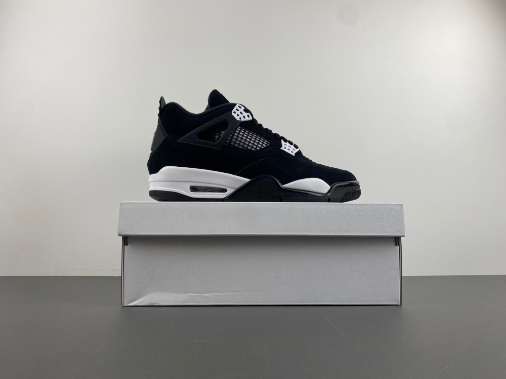 AIR JORDAN 4 RETRO 'WHITE THUNDER' FQ8138-001