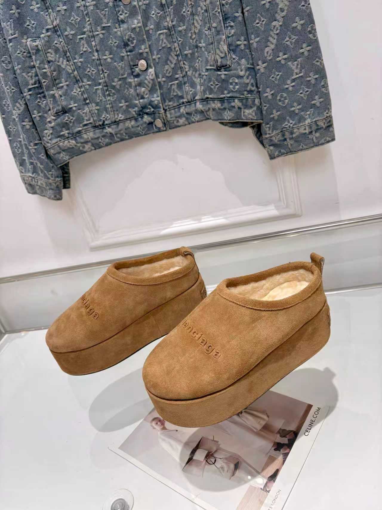 Balenciaga 2025 ALASKA SOFT
